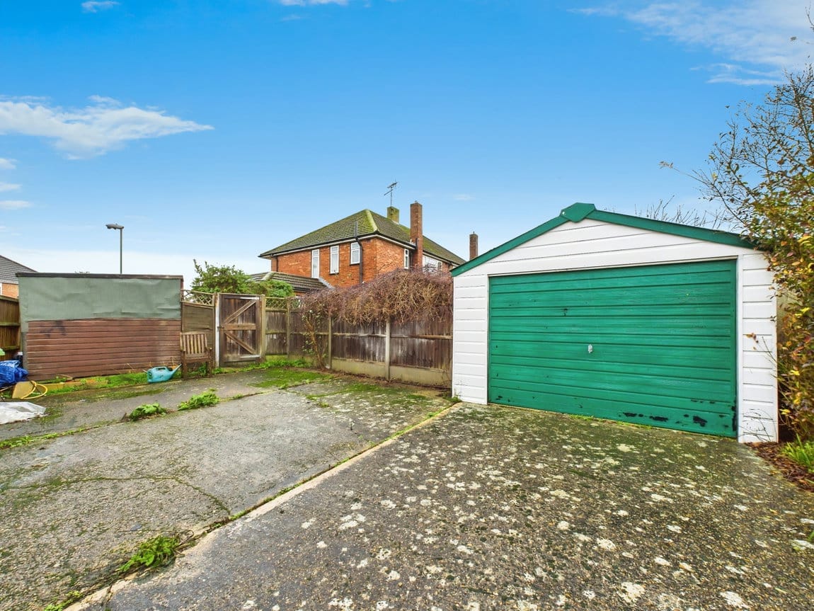 Churchill Avenue, Horsham