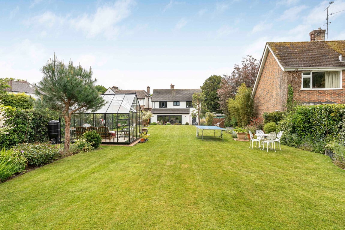 Warnham Road, Horsham