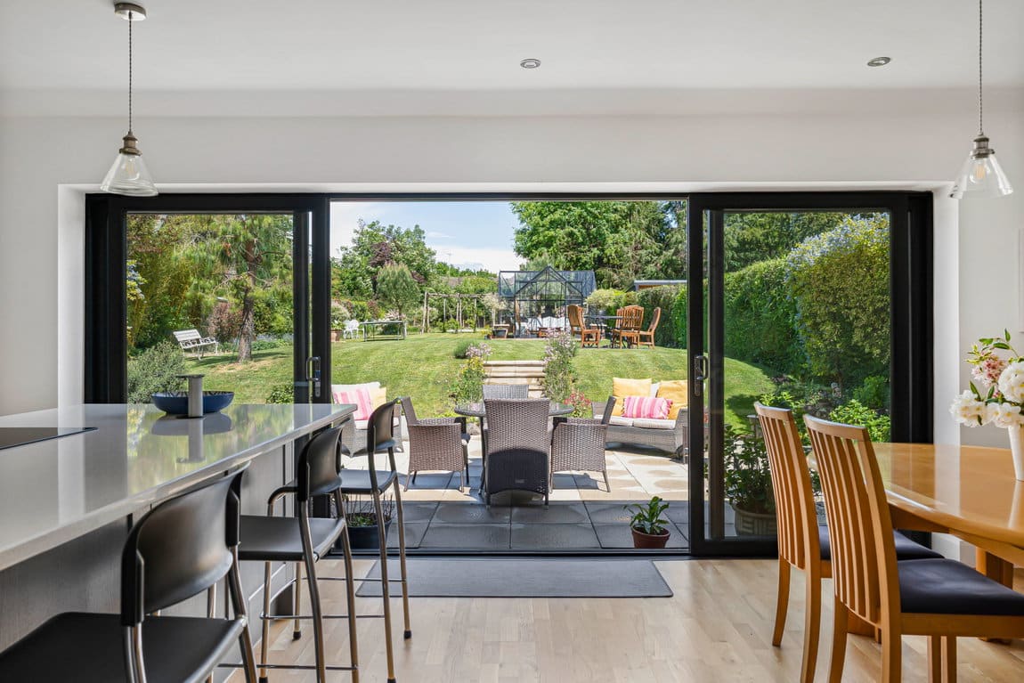 Warnham Road, Horsham