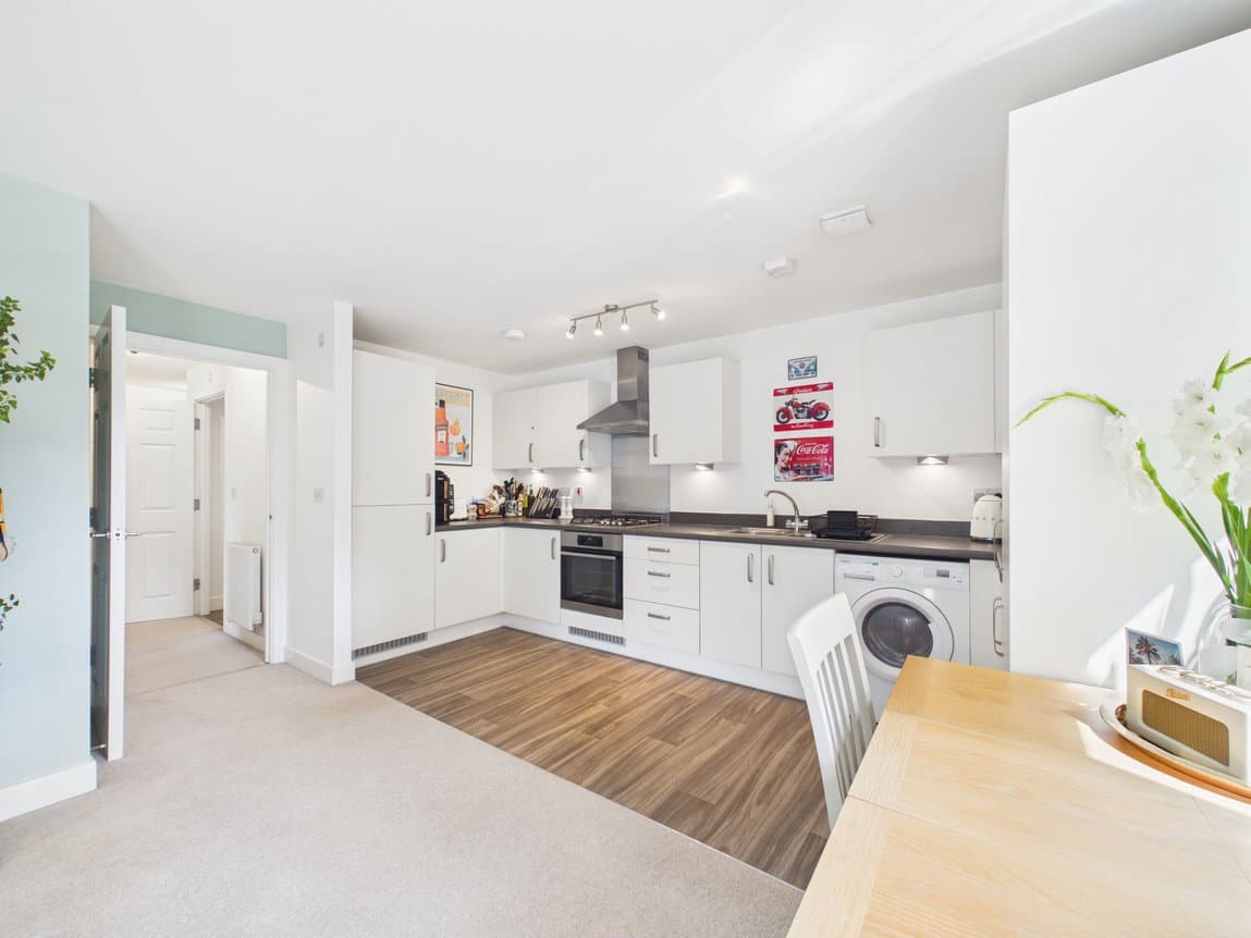 Timms Close, Horsham