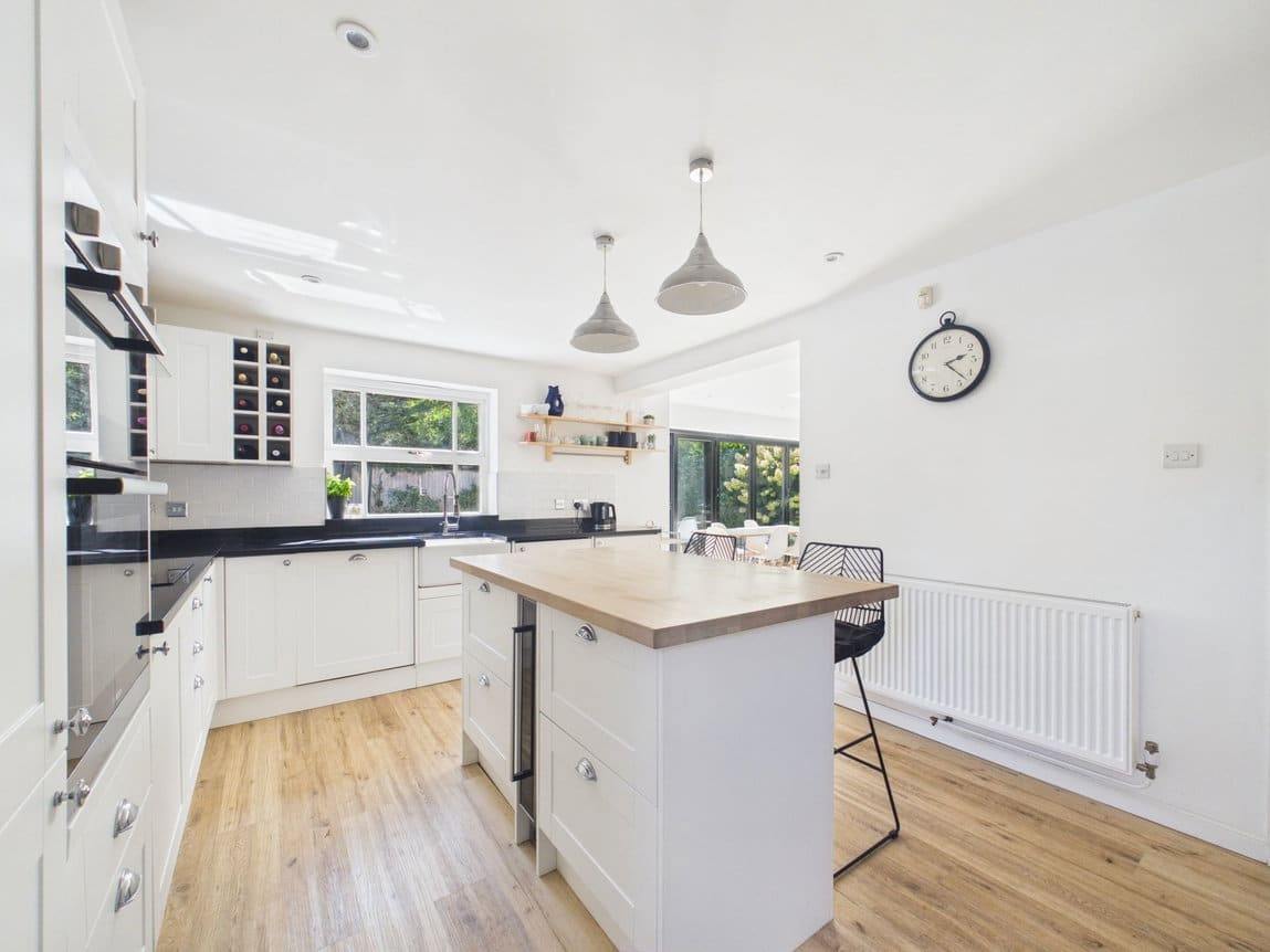 Elgar Way, Horsham