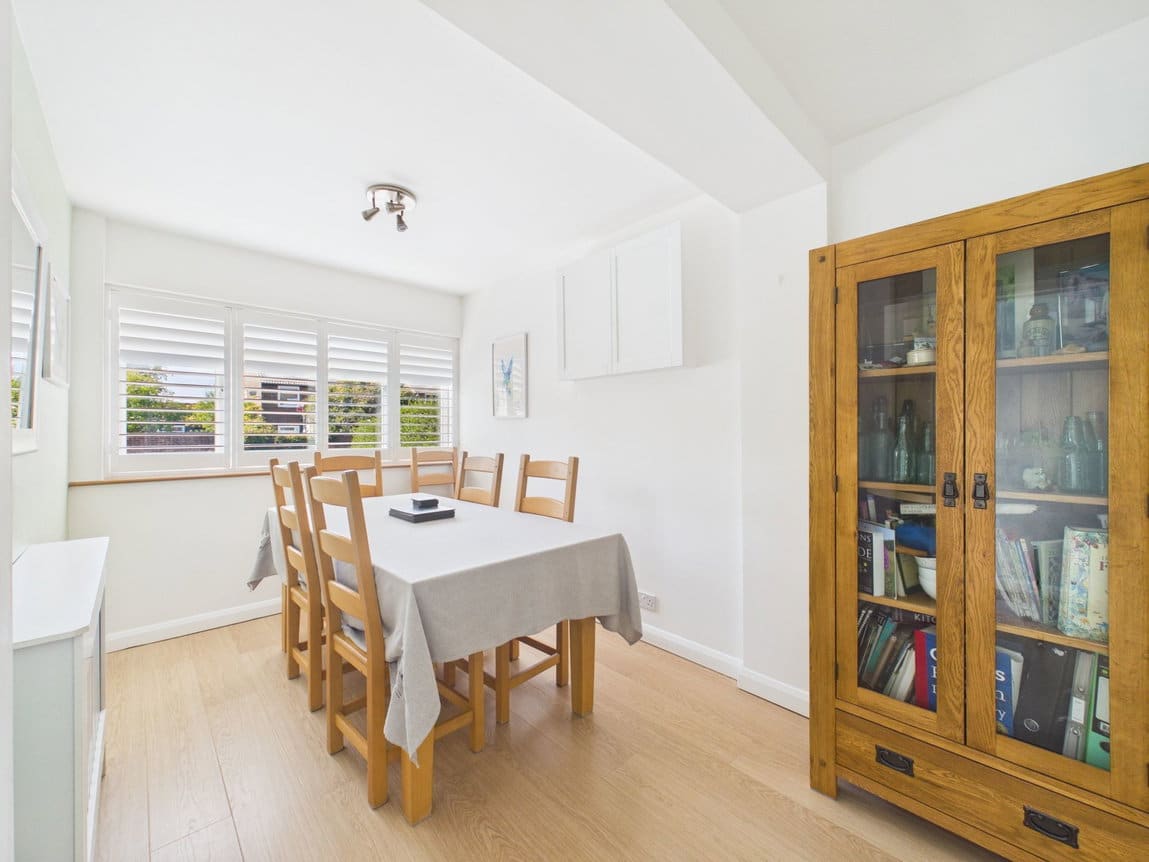 Chennells Way, Horsham