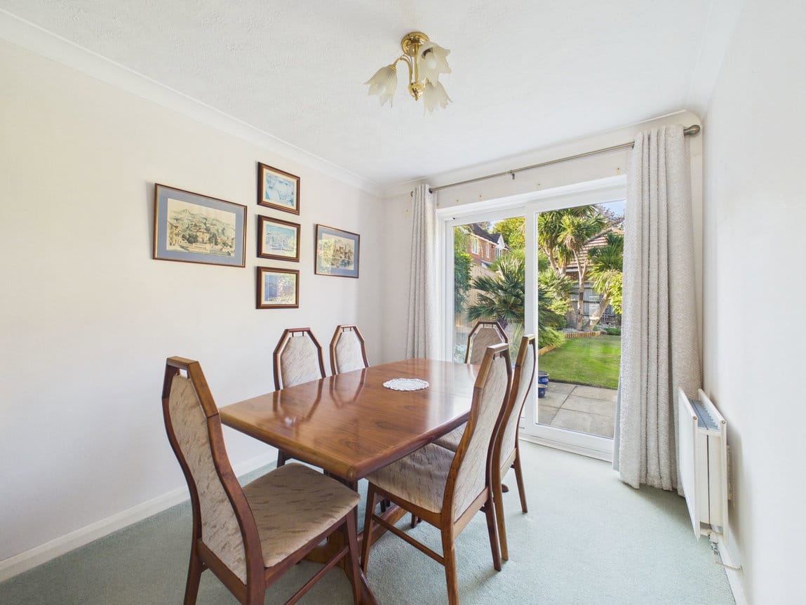 Lanyon Close, Horsham